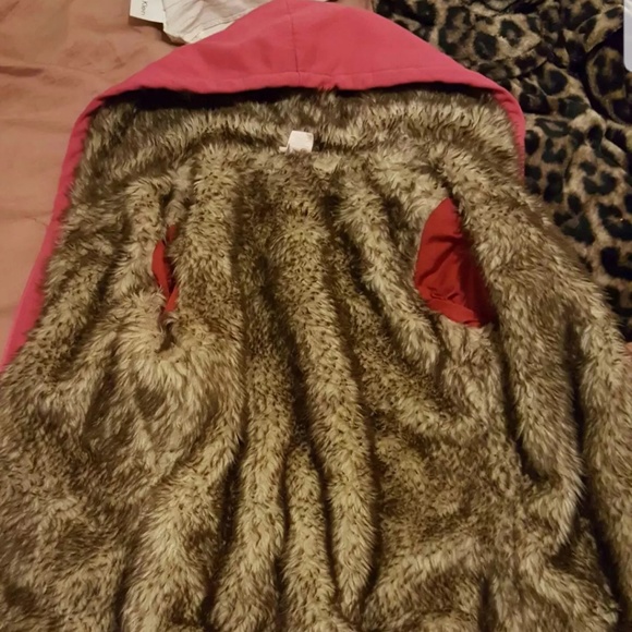 Pink fur jacket - Picture 2 of 2